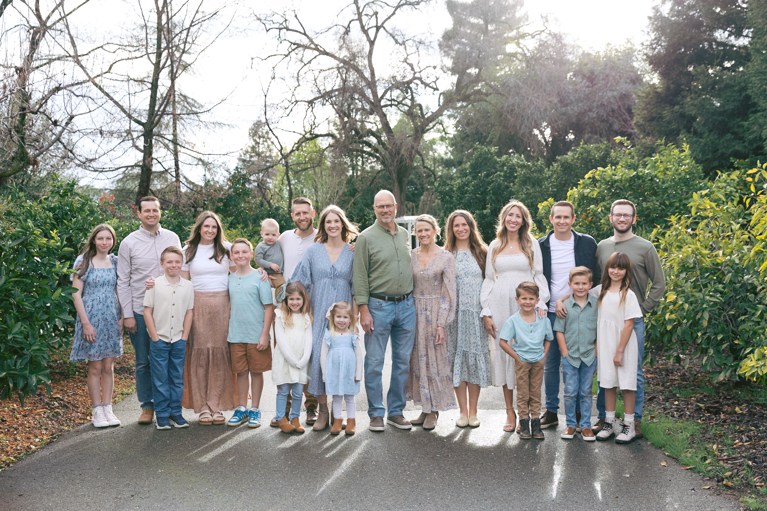 extended family portrait session taken by sacramento photographer kelsey krall photography